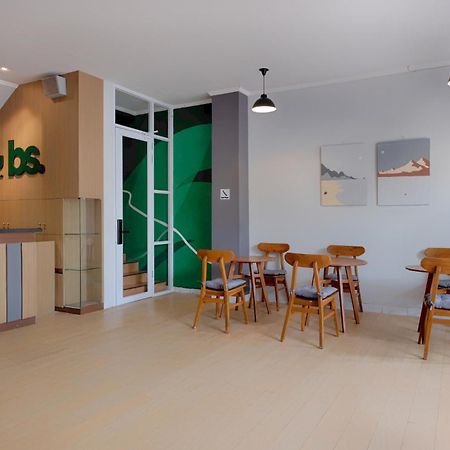Hubs Hostel יוגיאקרטה מראה חיצוני תמונה