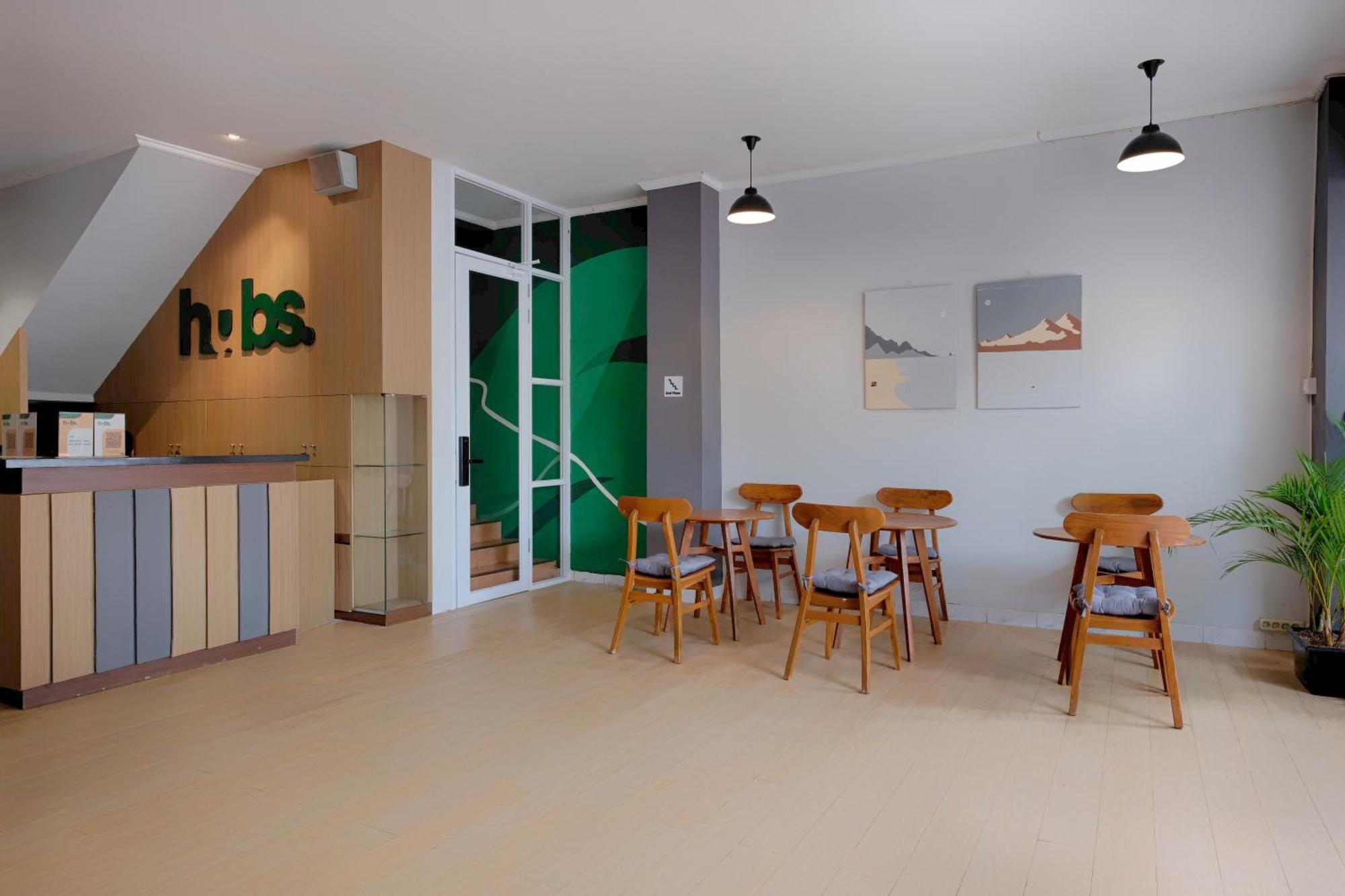 Hubs Hostel יוגיאקרטה מראה חיצוני תמונה