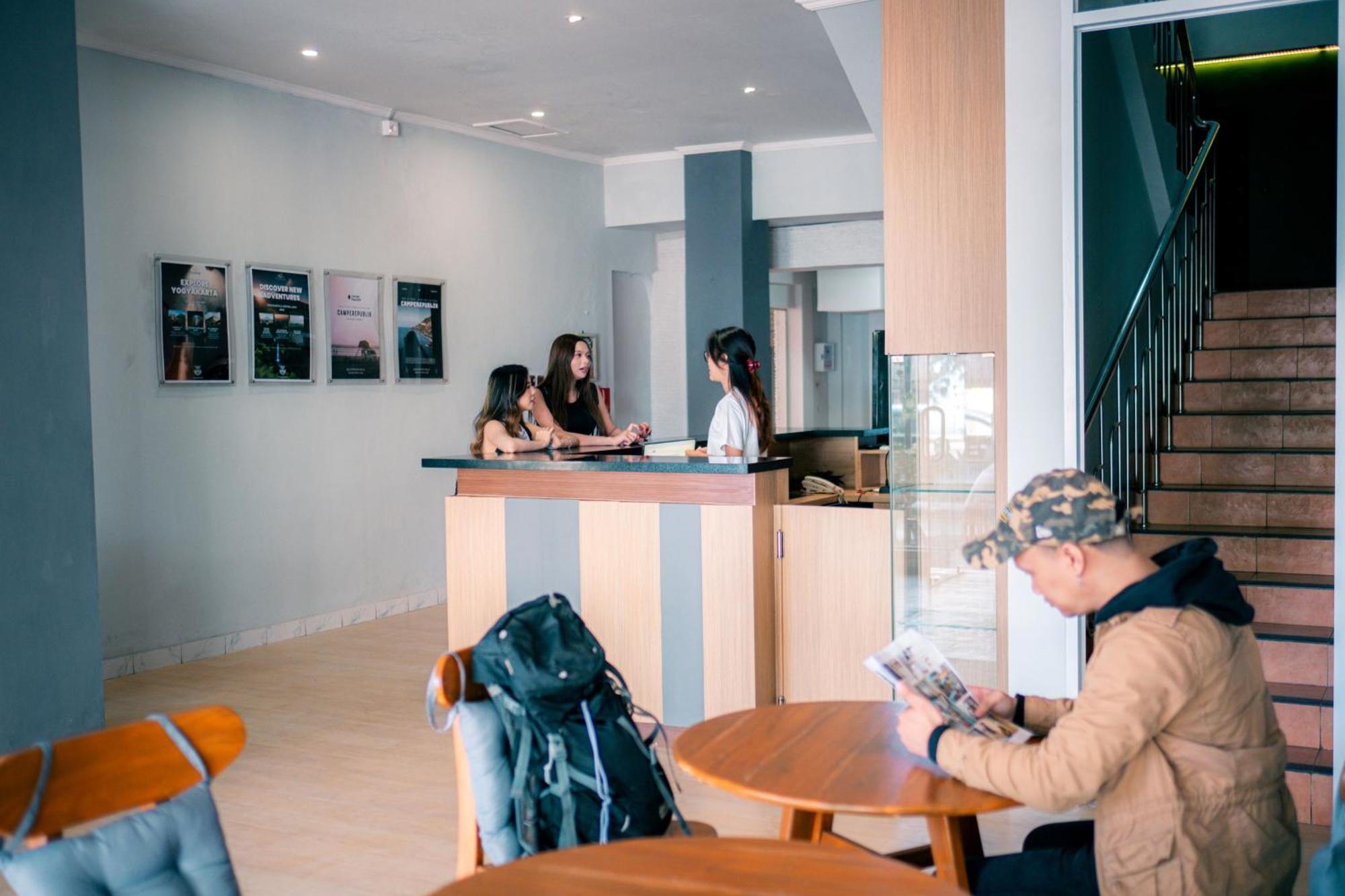 Hubs Hostel יוגיאקרטה מראה חיצוני תמונה